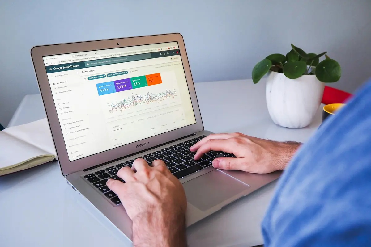 Site internet d'artisan : les 10 éléments indispensables